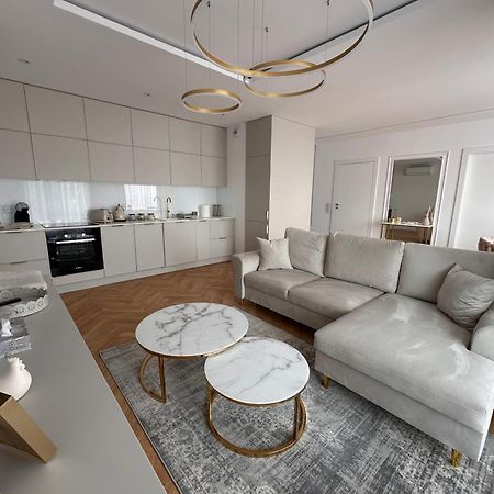 Taupe II Wyjatkowy Apartament W Centrum Lodzi Luaran gambar