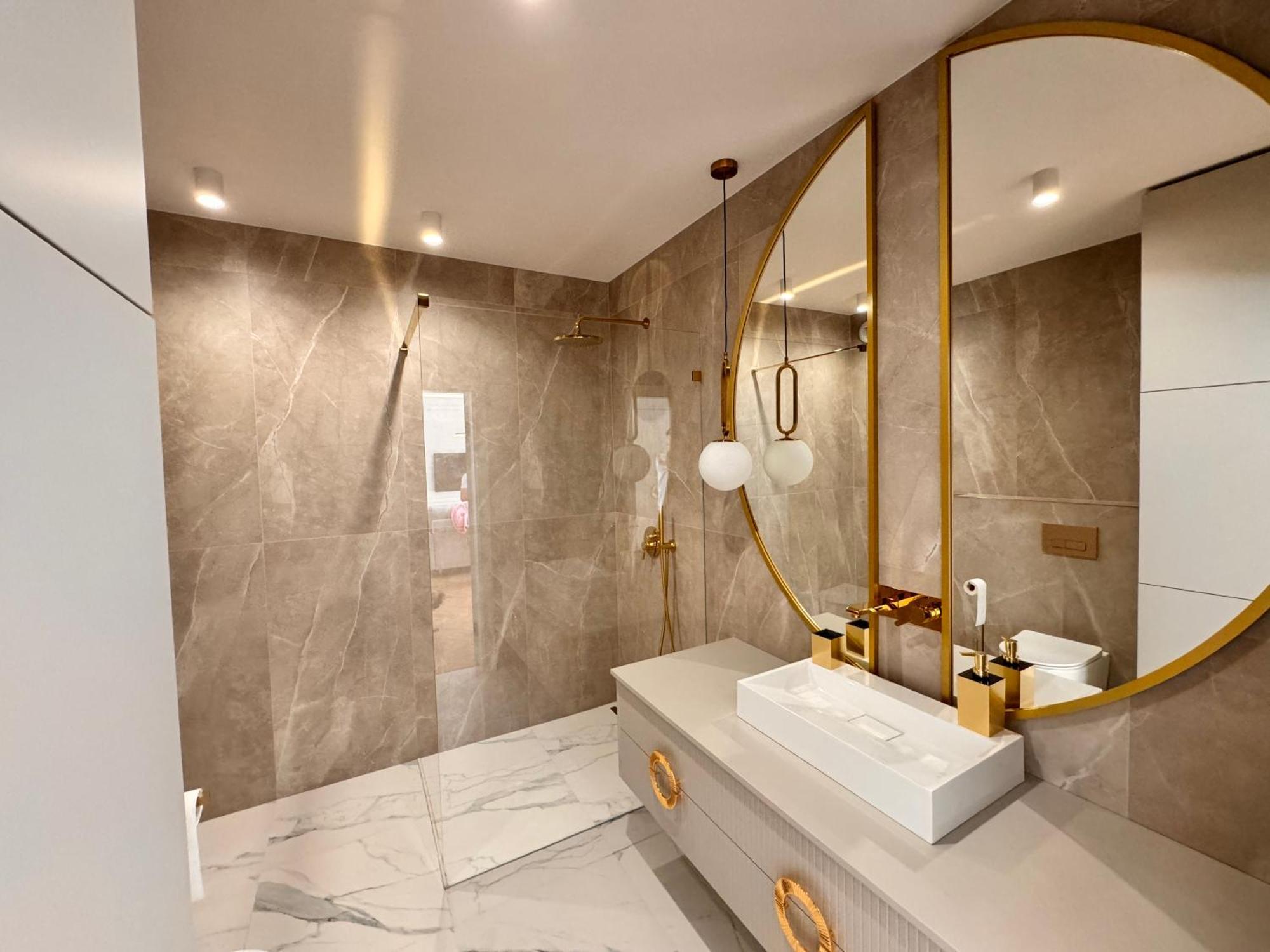 Taupe II Wyjatkowy Apartament W Centrum Lodzi Luaran gambar