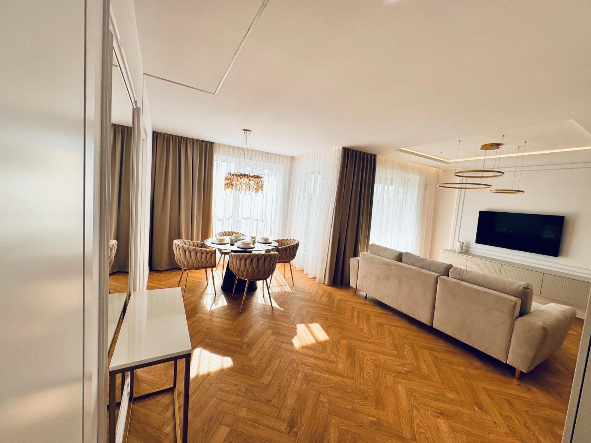 Taupe II Wyjatkowy Apartament W Centrum Lodzi Luaran gambar